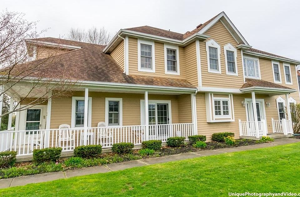 1st image of 51 Woodfield Dr