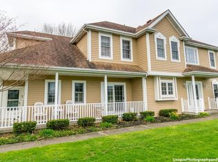 51 Woodfield Dr, Webster, NY 14580