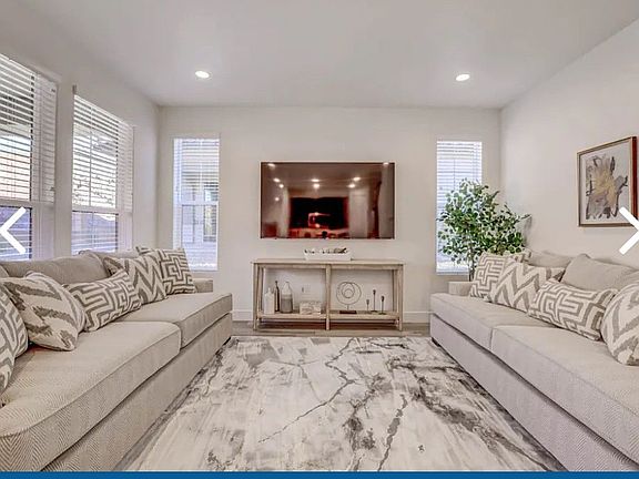 5th image of 2417 E Escondido Dr