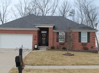 1202 Majestic Woods Dr, La Grange, KY 40031