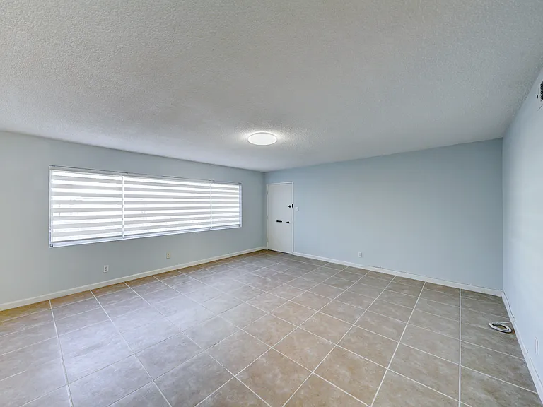 1700 Rexford Dr #104 — Photo 6