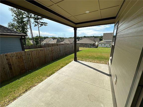 3rd image of 577 Faunsdale Rd