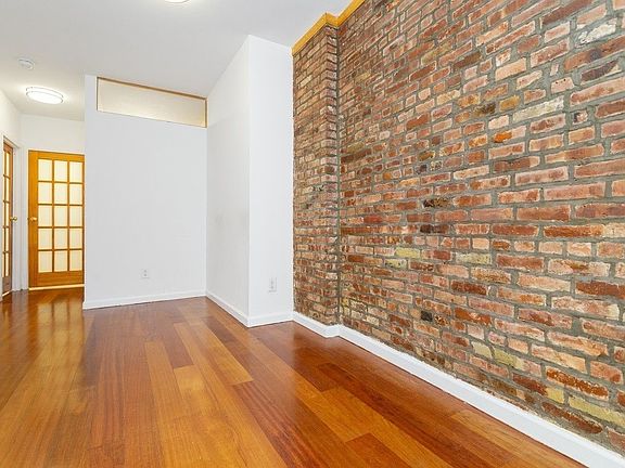3rd image of 520 E 11th St #26A