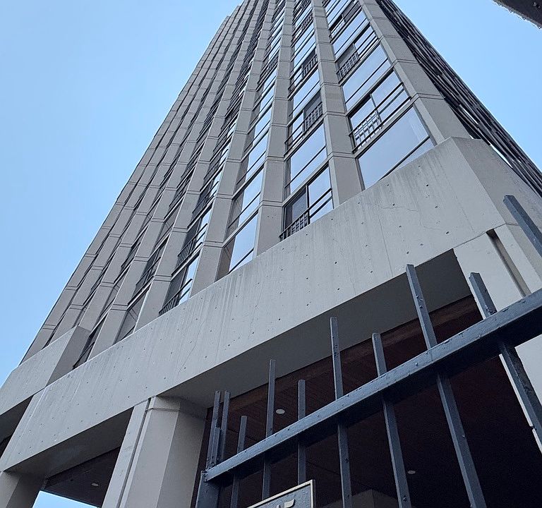 1st image of 345 W Fullerton Pkwy APT 2105