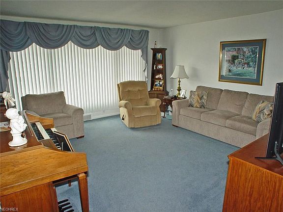 2nd image of 4217 Brooke St