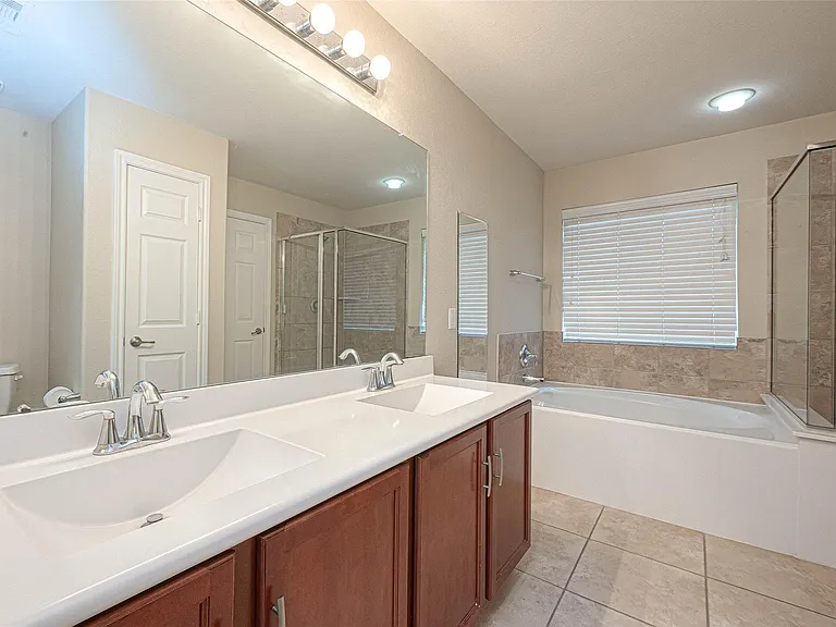 24630 Folkstone Cir — Photo 22