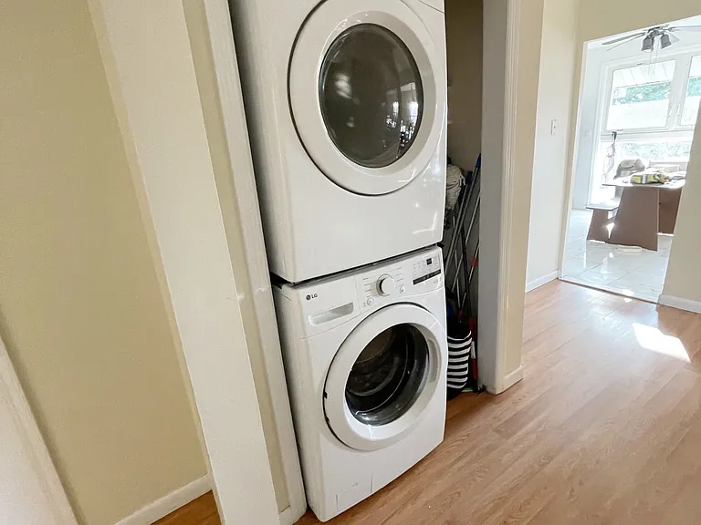 240 Grand Ave #2 — Photo 7