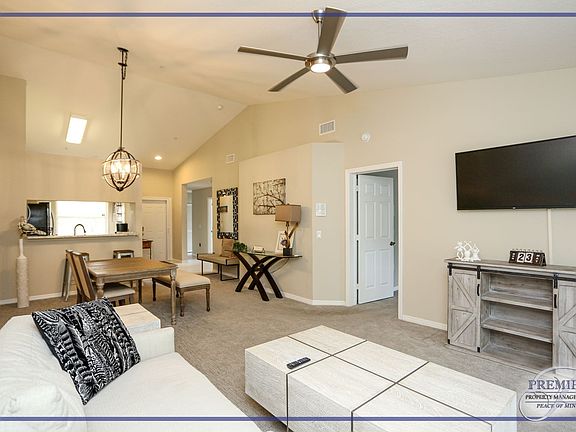 3rd image of 6645 Huntington Lakes Cir APT 201