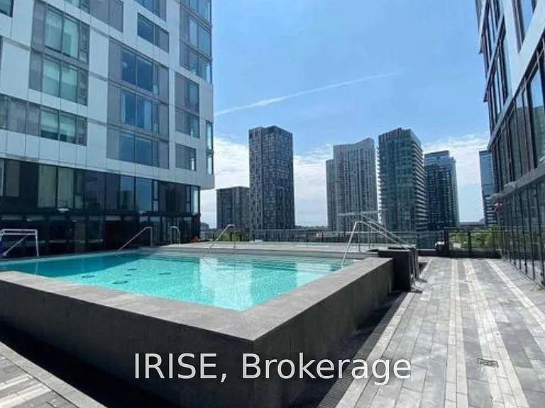 576 Front St W #813E — Photo 14