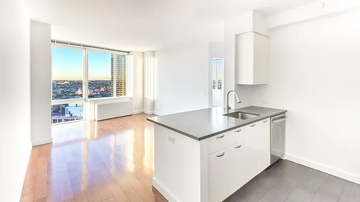 Rented by Forest City Ratner Companies | media 39