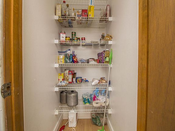 5th image of 2958 Brandywine Cir