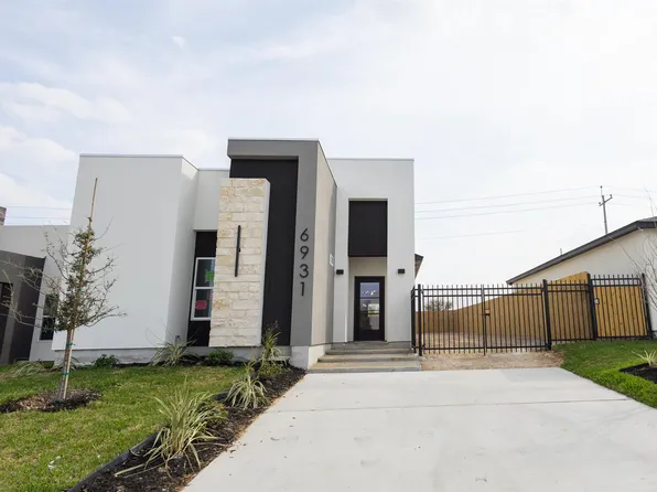 6931 Molinos Dr, Laredo, TX 78046