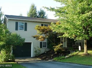 115 Lion Dr, Hanover, PA