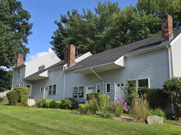 12 Bittersweet Ln, Bristol, CT 06010