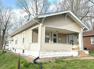 1308 Maple St, Murphysboro, IL 62966