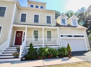 11 Middlewood Dr, Wenham, MA 01984