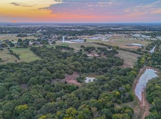 1603 Bluebell Rd, Prague, OK 74864