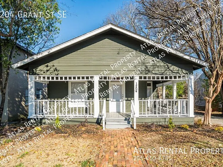 1204 Grant St SE — Photo 1