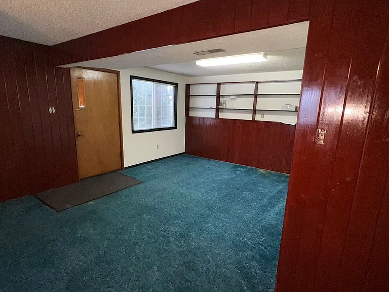 1905 NW Kenny Dr — Photo 13