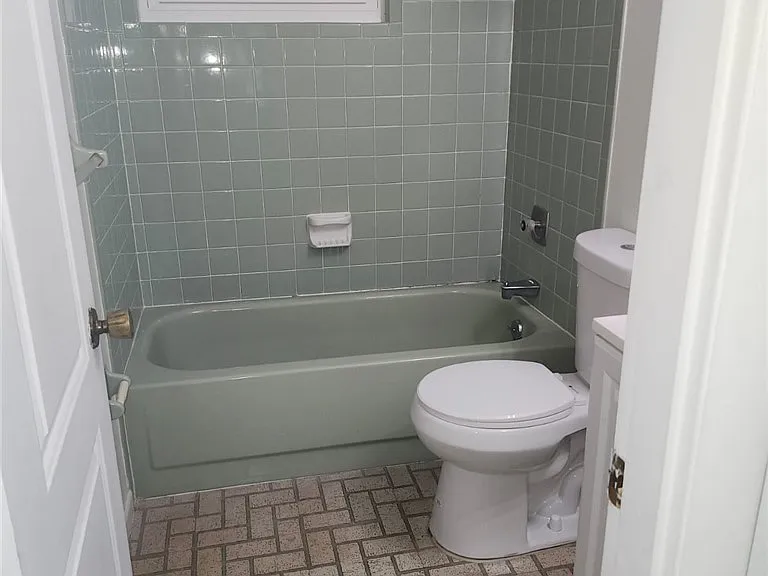 112 Kerr Cir — Photo 9