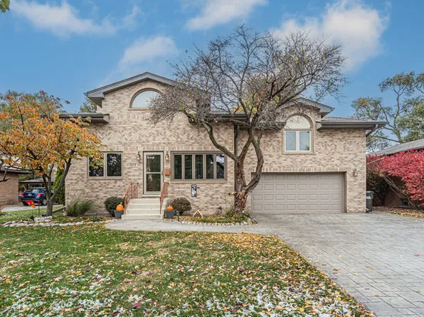 6528 Ridge Dr, Chicago Ridge, IL 60415