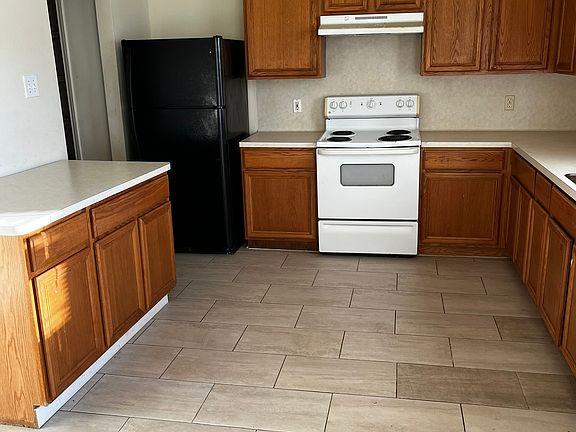 3rd image of 7123 Greenwood Point Dr