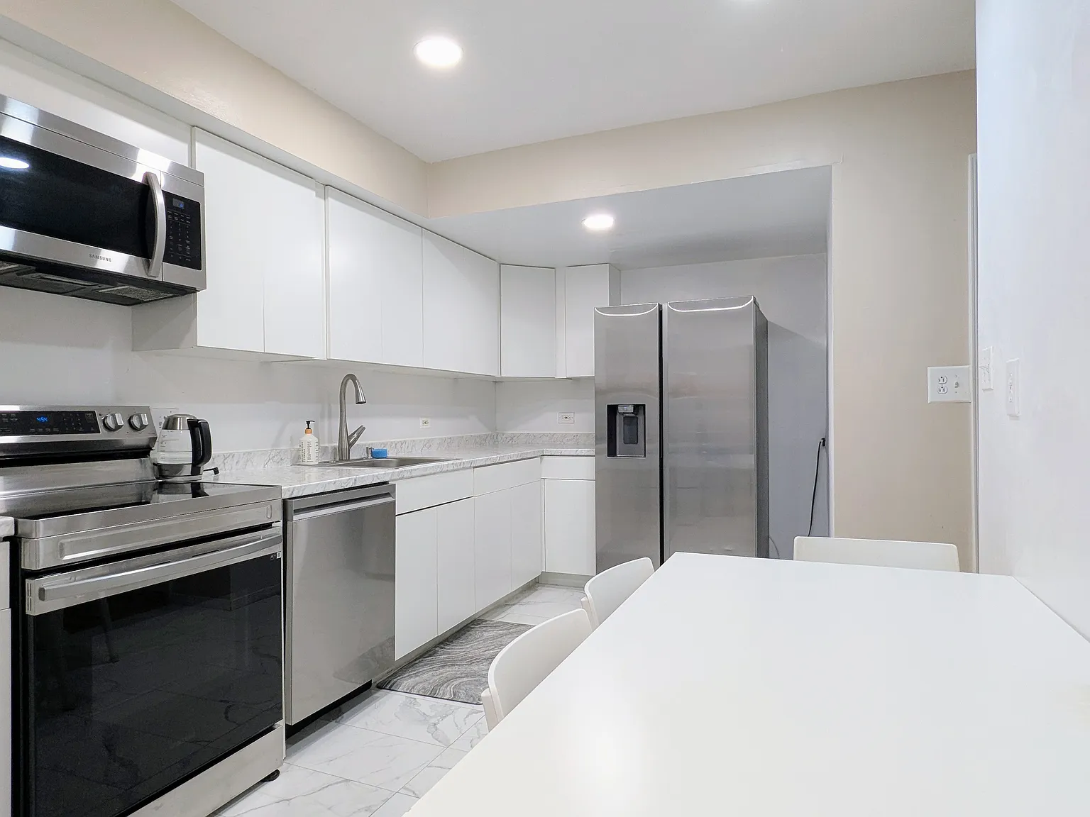 1 bed, 800 sqft, $1,650 — Photo 4