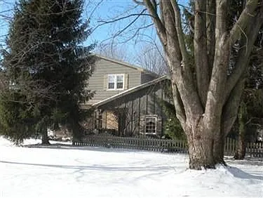 8378 Four Seasons Trl photo 1