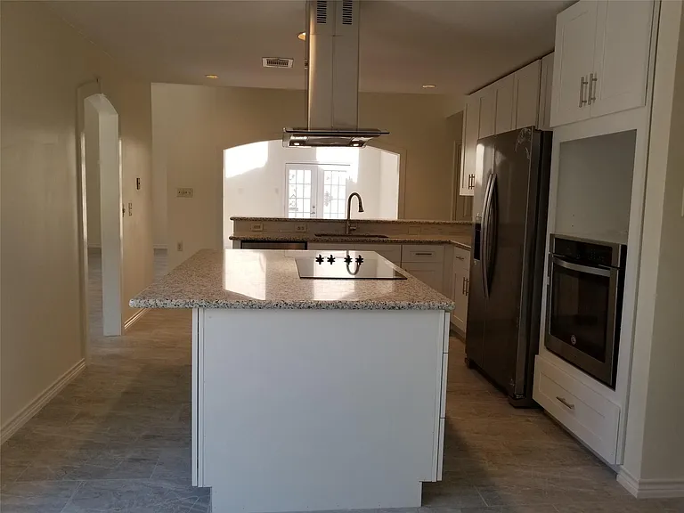 12139 Gladewick Dr — Photo 5