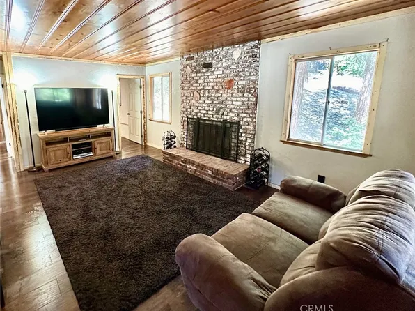 750 Fern Dr, Crestline, CA 92325