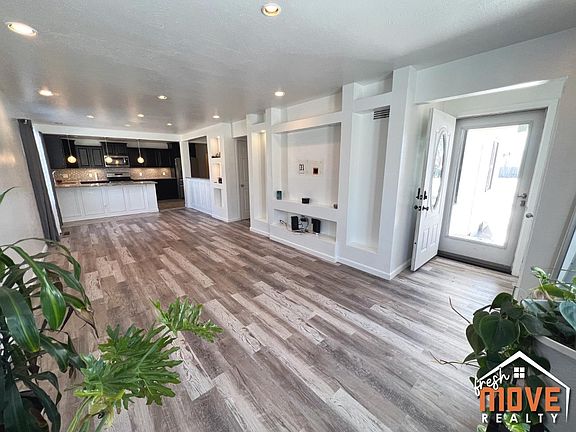 2nd image of 215 Cornell Ave