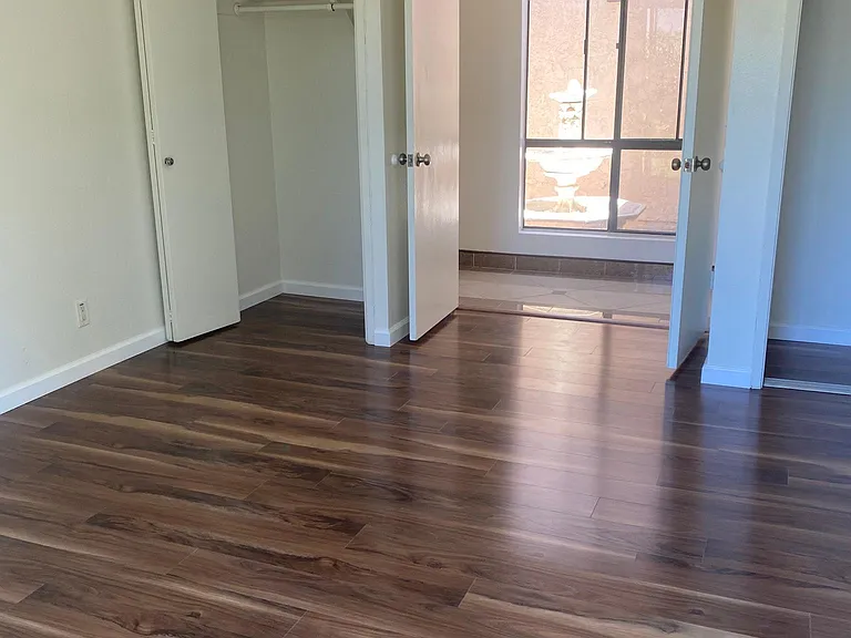 3125 Manistee Dr — Photo 3