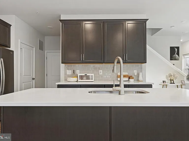 141 Four Leaf Dr — Photo 7