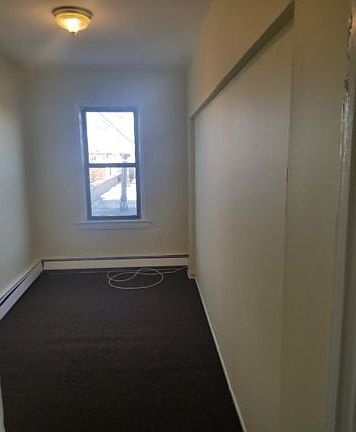 5th image of 6004 Metropolitan Ave