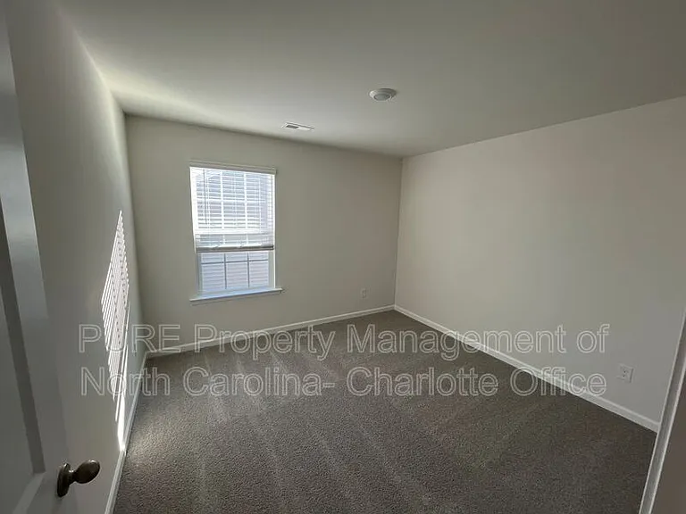 128 Sycamore Springs Dr — Photo 20