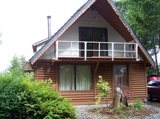 810 E Creekside Dr, Belfair, WA 98528