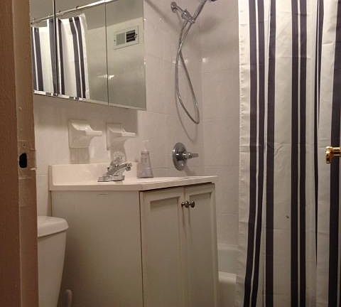 5th image of 107 W 69th St APT 2B