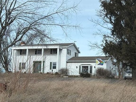 2nd image of 11164 Chenowith Rd