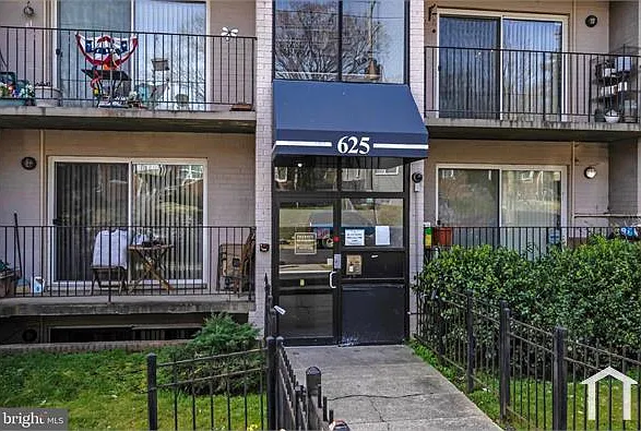 625 Chesapeake St SE #205
