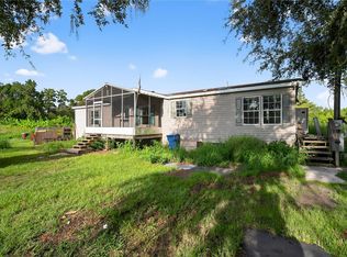 706 Seminole Sand Rd, Plant City, FL 33566
