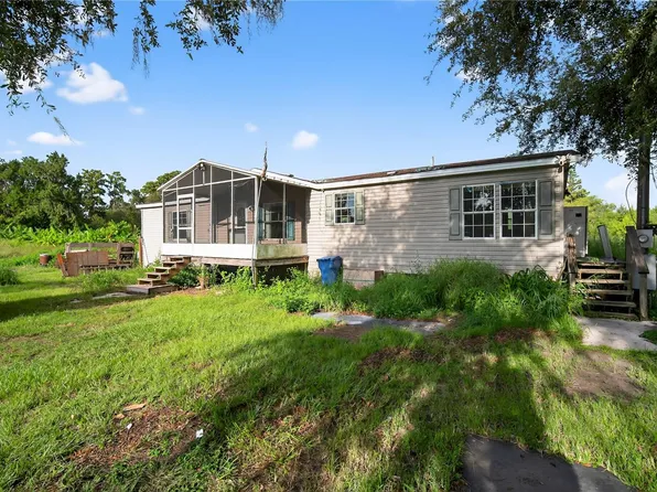 706 Seminole Sand Rd, Plant City, FL 33566