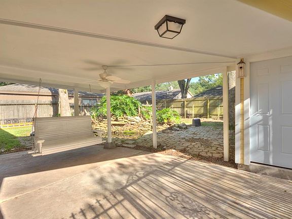 4th image of 2713 Pine Needle Ln