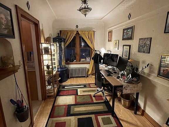4th image of 3036 S Kinnickinnic Ave #3