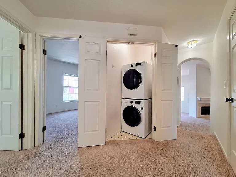 108 Arbor Way — Photo 3