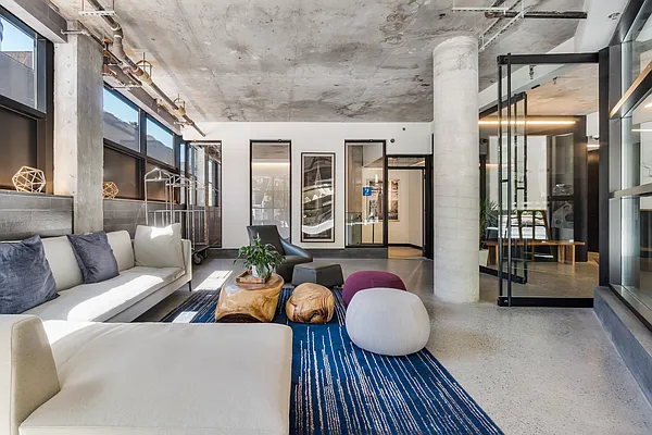 Rented by Compass | media 13