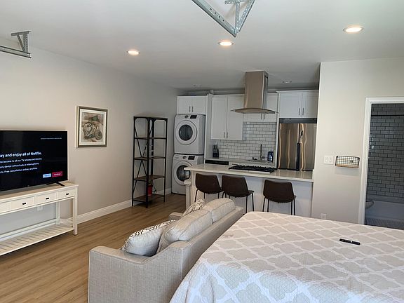 4th image of 8331 Winsford Ave