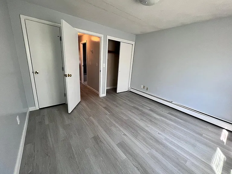 46 Sherwood St — Photo 13