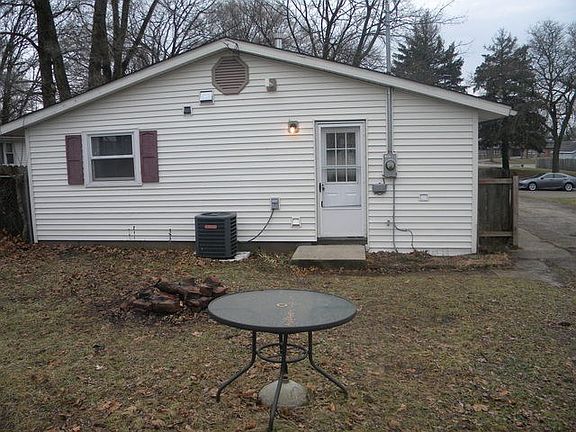 3rd image of 1420 Indian Ln