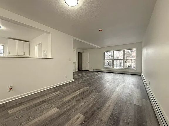 4th image of 23-16 Beach Channel Dr #2