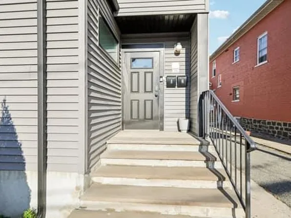 7 Laird Place image 14 of 48